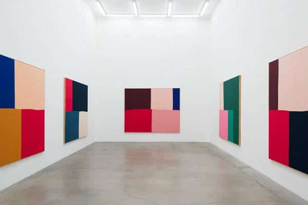 נכנסים ל-Proportions בלוס אנג'לס: האם הציורים בתערוכה הם באמת ציורים?