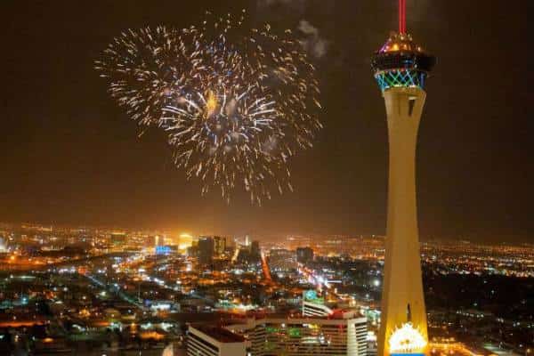 יום אחד לא מספיק: בעיר המסיבות, לאס וגאס, חוגגים את ה-4 ביולי כמה ימים לפני וממשיכים גם אחרי