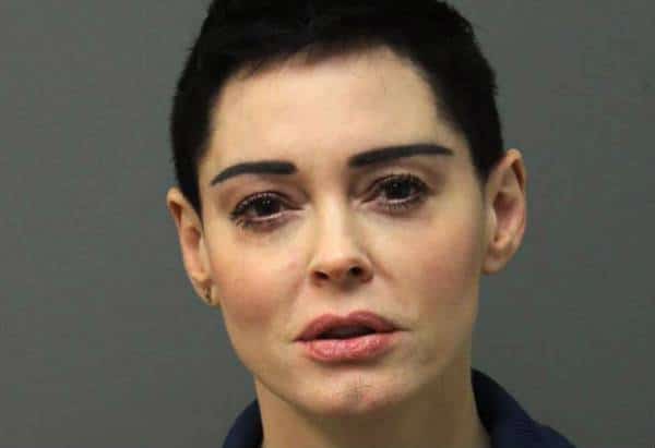 נערת קוק: האם רוז מקגוון, שהאשימה את הארווי וויינשטיין באונס, תכנס לכלא בעצמה?  