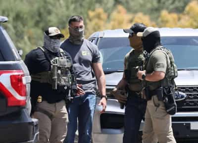 סכנה קיצונית לאנשים ולרכוש: מחוז לוס אנג'לס הכריז על מצב חירום בעקבות פשיטות רשות ההגירה והמכס