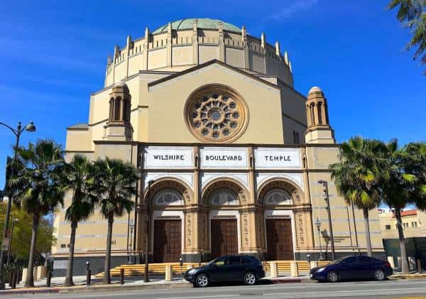 מחוז לוס אנג'לס מיישר קו עם ביהמ"ש העליון: בתי כנסת נפתחו מחדש