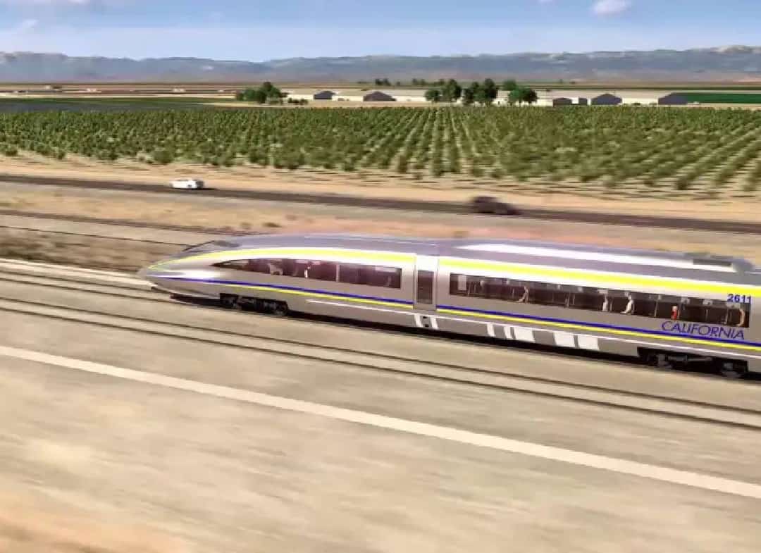 טראמפ פותח במתקפה חדשה על פרויקט הרכבת המהירה של קליפורניה