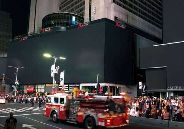 עיר בחשיכה: תעלומת הפסקת החשמל שהשביתה את לב ניו יורק