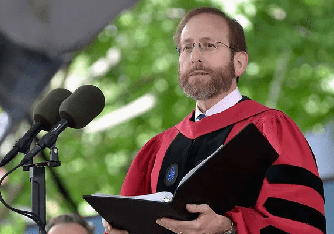 בגלל ניצחון הרפובליקנים:  נשיא הרווארד מבקש מסגל האוניברסיטה לשנות את המסרים שלהם