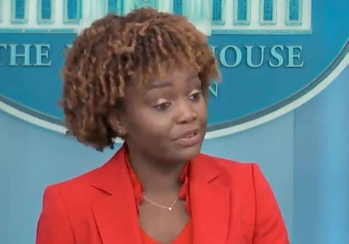 ‏הבית הלבן מתייחס לביקורת על השימוש במארינס כאביזרים פוליטיים במהלך נאומו של ביידן‏