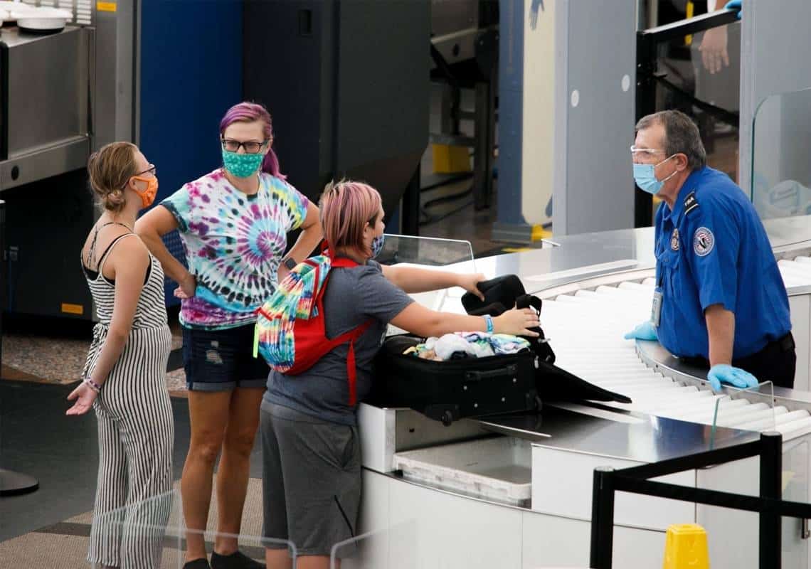 לראשונה מאז פרוץ המשבר: יותר מ-1.6 מיליון אמריקאים טסו ביממה אחת