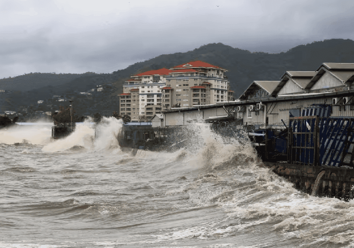מטאורולוגים מזהירים: הוריקן 'בריל' עושה את דרכו לארה"ב