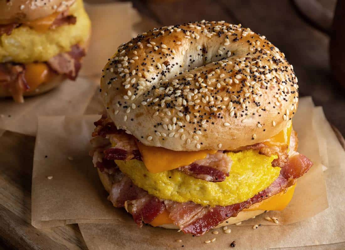 אזהרה: כריך הבוקר האהוב מעלה סיכון לדמנציה ב-13%