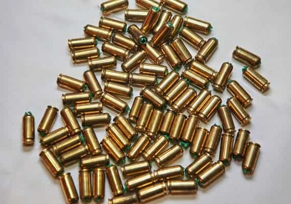 קליפורניה: לקראת ההגבלות על קניית תחמושת - בעלי הנשק מתחילים לאגור