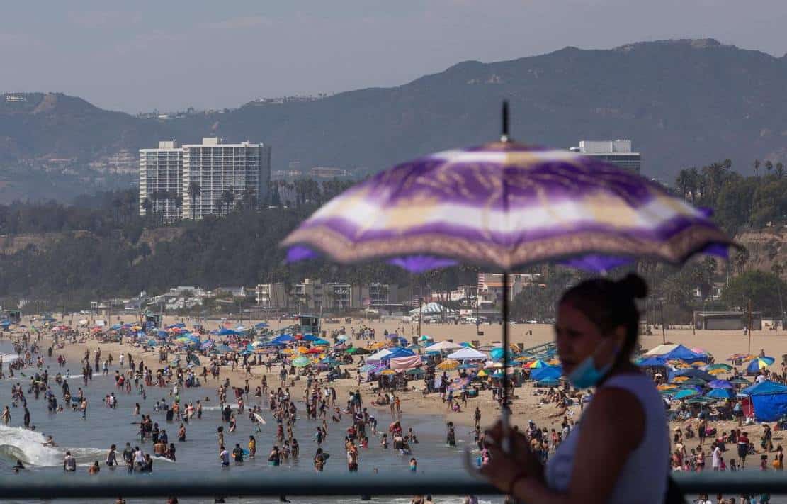 "לבדוק שהשכנים בסדר ולהישאר בבית ממוזג": מישהו זוכר את הילרי? גל חום שובר שיאים לעונה בדרום קליפורניה