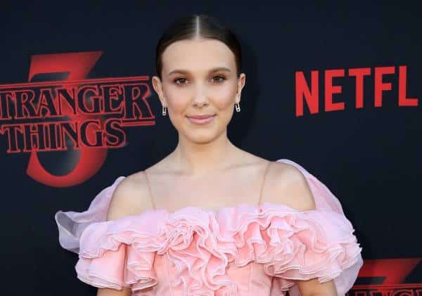 מילי בובי בראון תככב בסרט נוסף של נטפליקס לאחר הצלחת הסרט "אנולה"