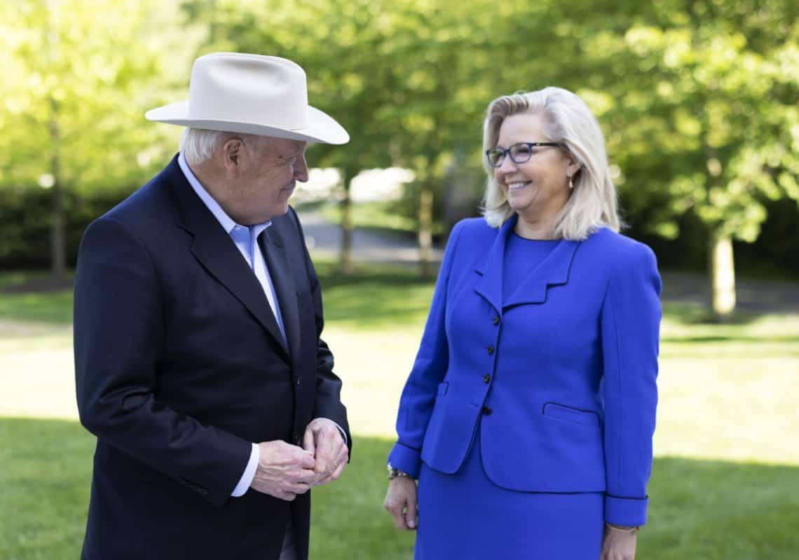 ליז צ'ייני: "אם טראמפ יהיה המועמד שלנו ב-2024, כבר לא היה רפובליקנית"