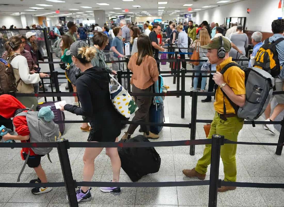 כאוס באוויר: למעלה מ-500 טיסות מושבתות בשדות התעופה העמוסים בארה"ב