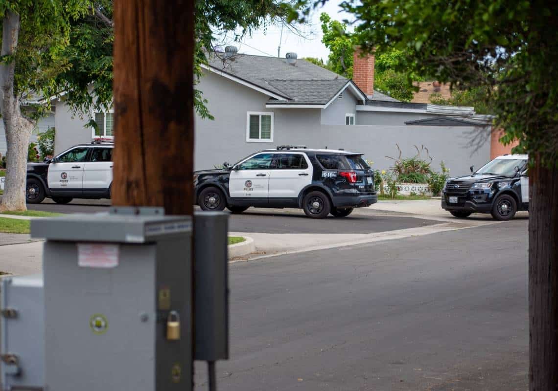 טרגדיה בוואלי לוס אנג'לס: שב מחופשה עם 3 בנותיו וגילה שאשתו נרצחה