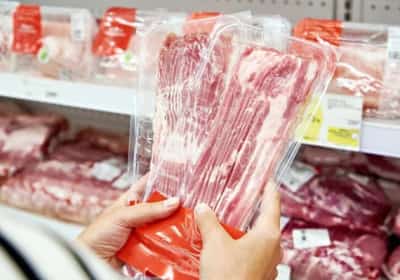 מדענים קוראים לאסור על מכירת בשר מעובד שגורם ל"עשרות אלפי מקרי סרטן המעי הגס בשנה"