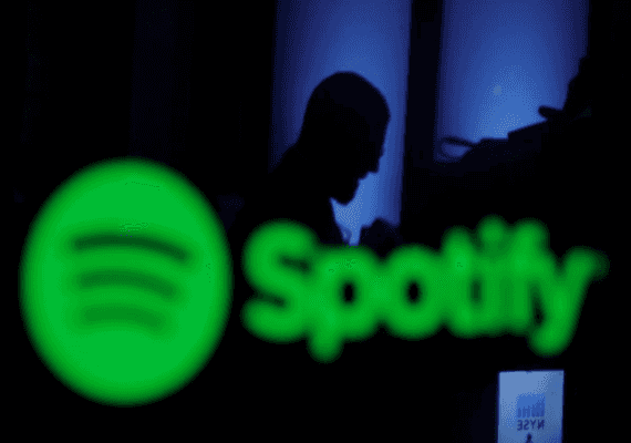 כלכלן בכיר טוען שאפשר ללמוד על מצב כלכלי באמצעות Spotify במקום סקרים