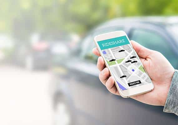 צפון קליפורניה: התחזה לנהג 'אובר' ותקף מינית