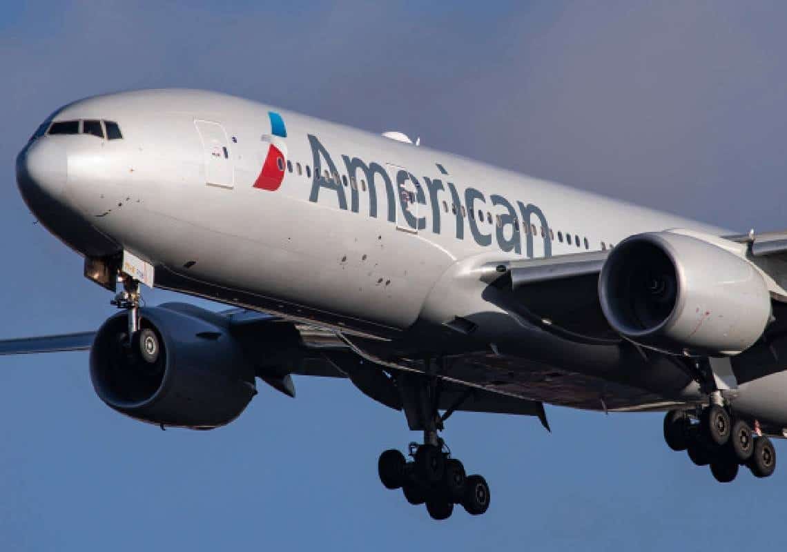 סוף הדרינקים בשמיים: אמריקן איירליינס - "לא נגיש אלכוהול בטיסה", אך מתברר שדווקא נוסעי ביזנס וראשונה כן ישתו