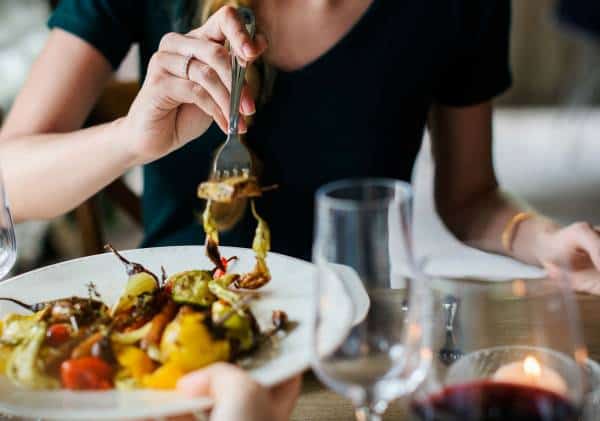 להתראות לקמטים ותודה על הדגים: נמצא קשר בין אכילת דגים לבין צמצום הקמטים אצל נשים