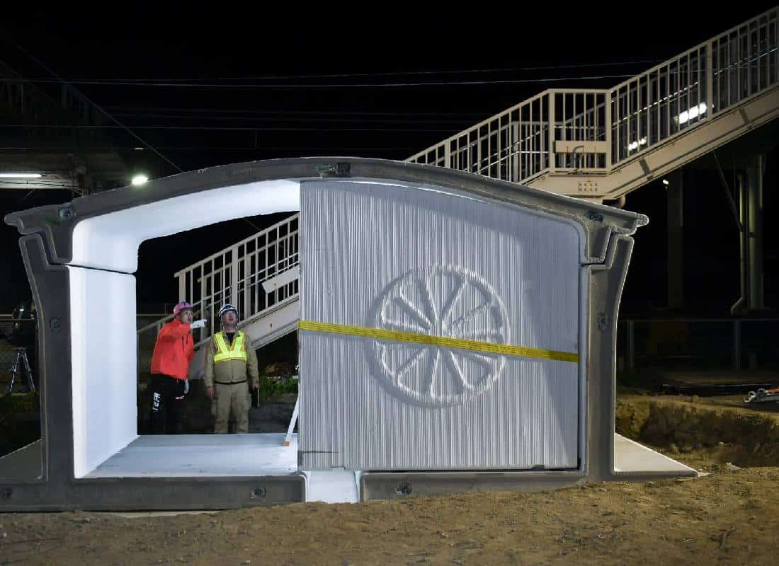 בניין בתוך 6 שעות: יפן מדפיסה תחנת רכבת במדפסת תלת ממדית ומשנה את עתיד התשתיות