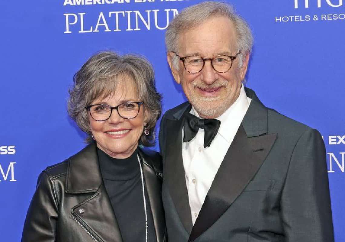 סאלי פילד חושפת: ״כמעט יצאתי לדייט עם סטיבן ספילברג לפני חמישים שנה״