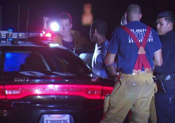 לוס אנג'לס: צעיר דקר את הוריו בשכונת שרמן אוקס