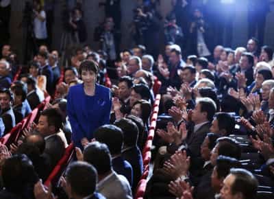 יפן עומדת למנות את ראשת הממשלה הראשונה בתולדותיה – שמרנית נחרצת שעשויה להחריף את היחסים עם סין