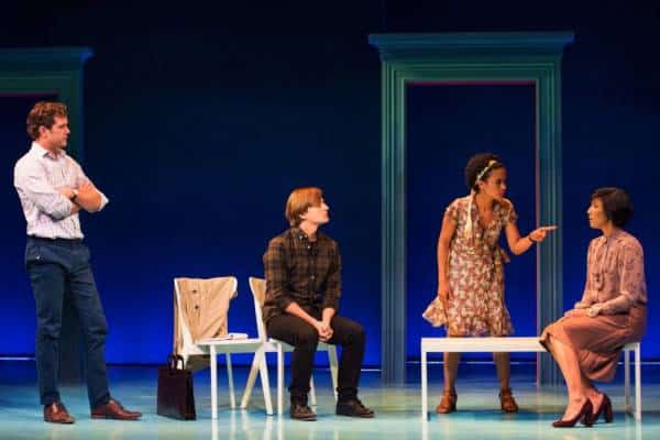 ניו יורק: הקלאסיקה "ילדים חורגים לאלוהים" שבה אל במת התיאטרון