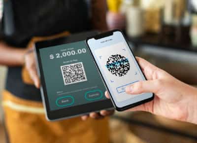 רגע לפני שתסרקו: חבילות מסתוריות עם קודים מזויפים מגיעות לבתים ברחבי ארה"ב