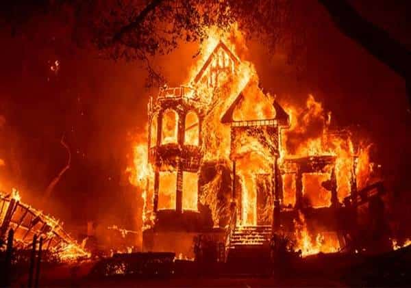 מדינה בלהבות: עוצמת השריפות ברחבי קליפורניה שברה את שיא כל הזמנים