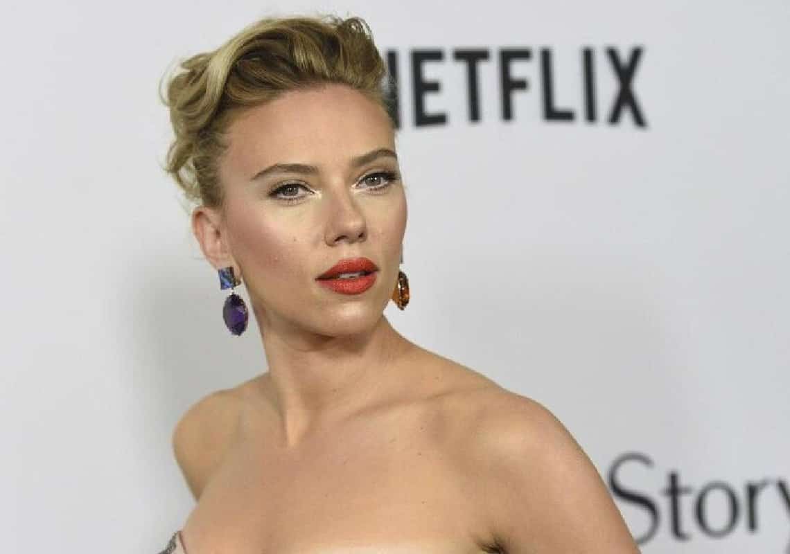 סקרלט ג'והנסון: ״טיפחו אותי להיות השחקנית הפצצה, לא יכולתי להשתחרר מזה שנים״