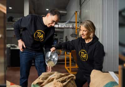 פולי הקסם של טיה  -  כנראה הקפה הטוב ביותר שעוד לא טעמתם 