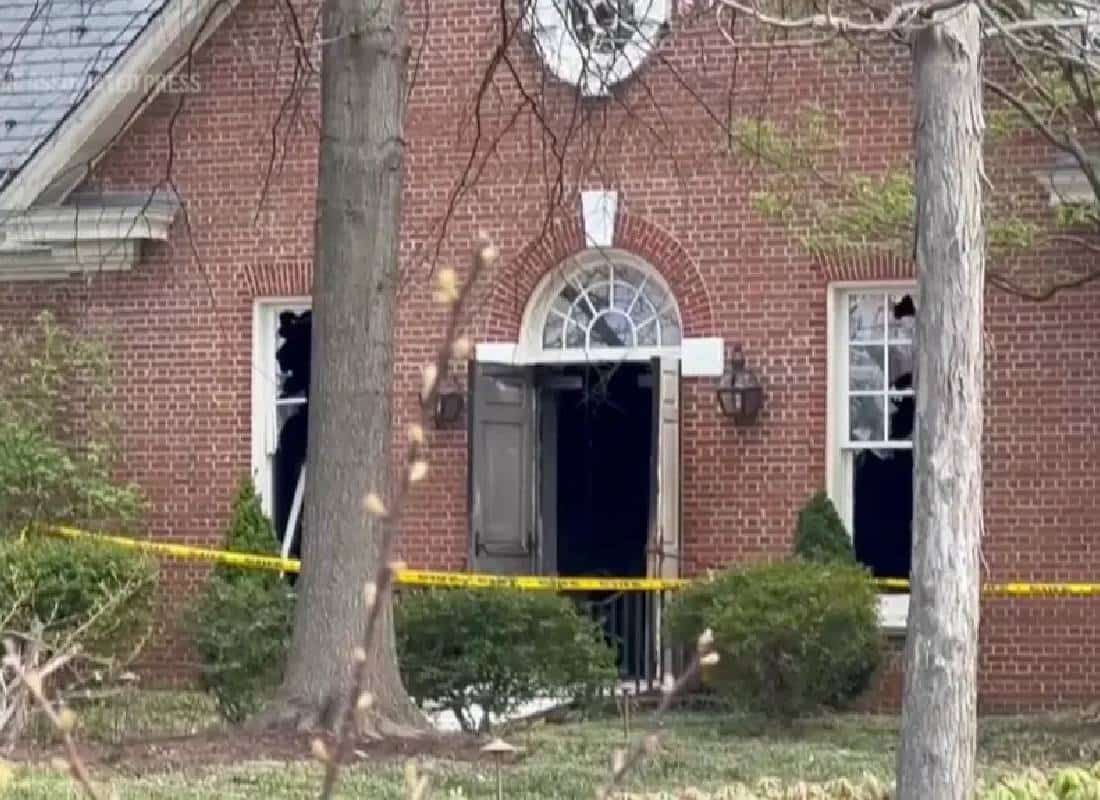 הצתה מכוונת: בית מושל פנסילבניה הוצת בזמן שמשפחתו ישנה