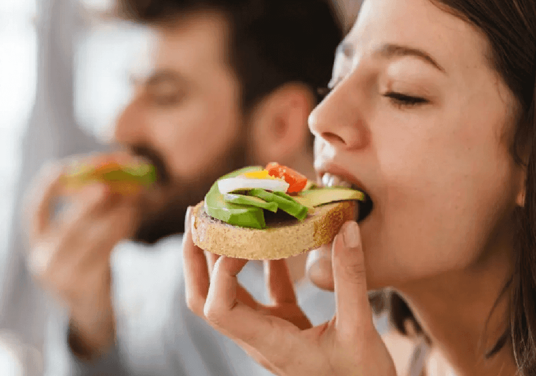 זו הסיבה למה אבוקדו בריא יותר לנשים מאשר לגברים