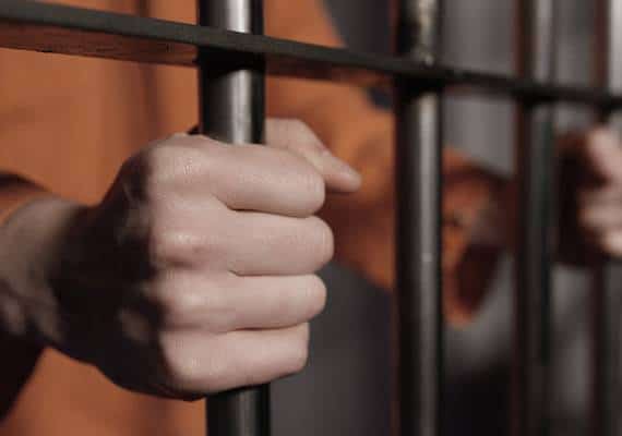 לוס אנג'לס: פיצוי של 5.9 מיליון דולר לאסיר בשל הזנחה רפואית 