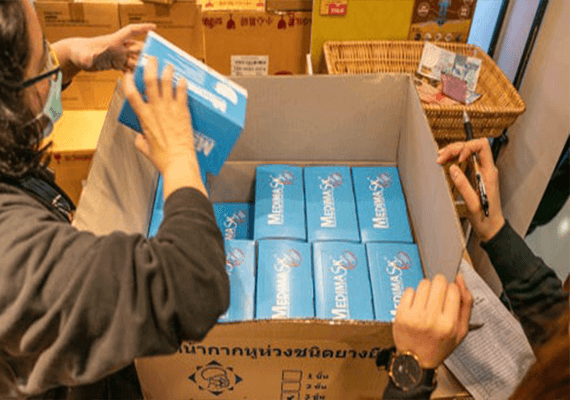 נחטפות מן המדפים: האם מסכות מנתחים באמת יעילות בהגנה מפני ווירוס הקורונה