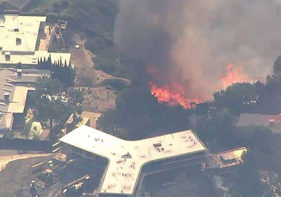 לוס אנג'לס: בית כנסת בבל אייר תובע את הרשויות בשל "שריפת סקירבול"