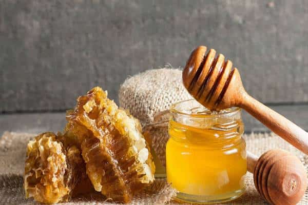 שתהיה שנה מתוקה ומרזה: מסתבר שדבש יכול לסייע לכם להוריד במשקל