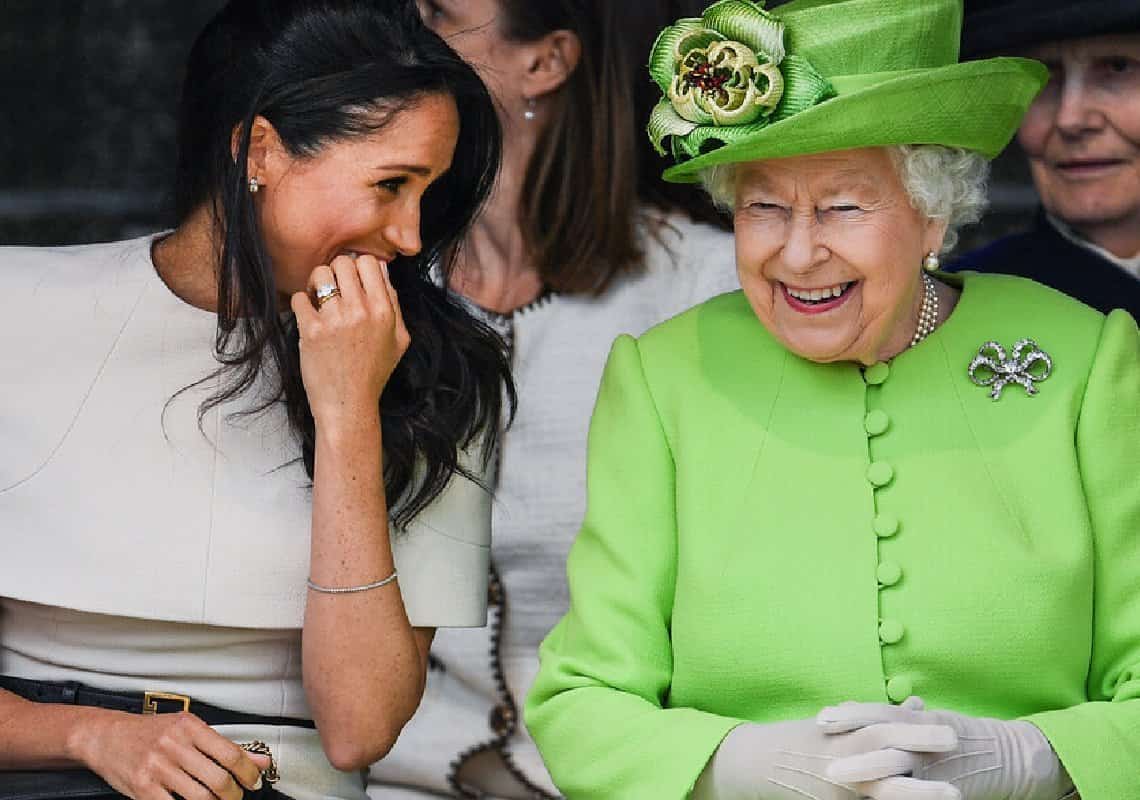 חשיפה ראשונה: לפני מותה המלכה אליזבת ניסתה לפייס בין מייגן מרקל ואביה