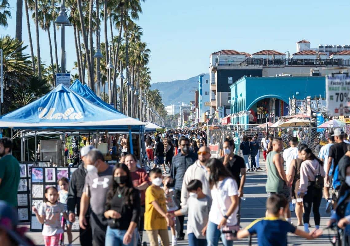 גל חום חריג בדרום קליפורניה: שירות מזג האוויר מזהיר מפעילות בחוץ