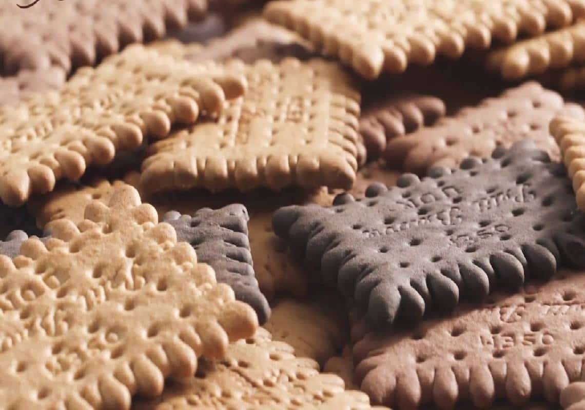  פריכה, מתוקה, והולכת נהדר עם הקפה: יום עוגיית הביסקוויט 