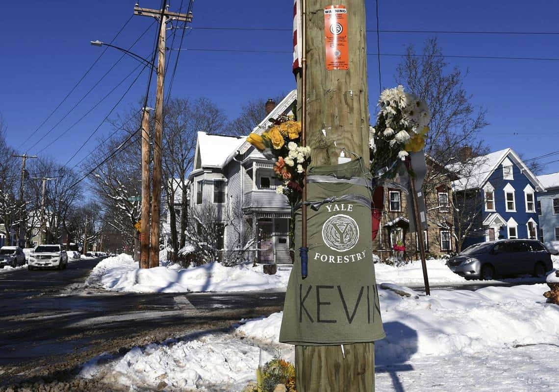 רצח הסטודנט באוניברסיטת ייל: המצוד אחר החשוד מתרחב ל-190 מדינות נוספות