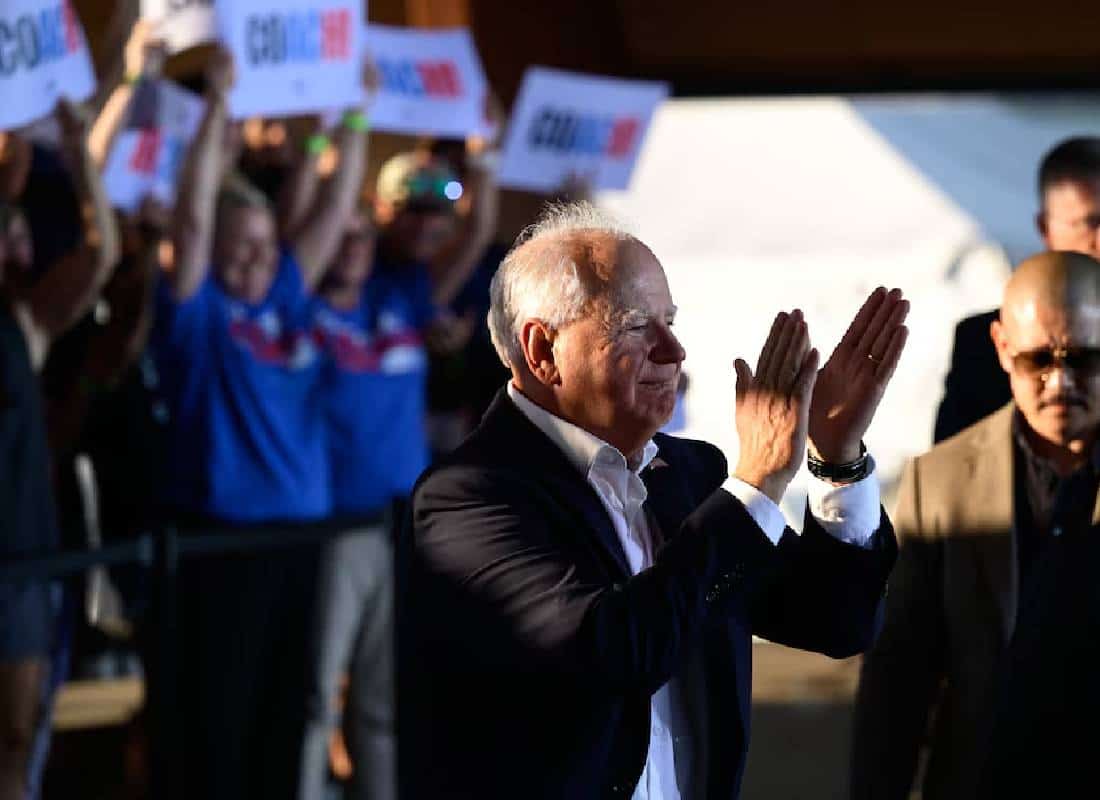 בכירים אמריקאים אומרים: רוסיה השמיצה את טים וולץ, ועשויה ללבות אלימות לאחר ההצבעה