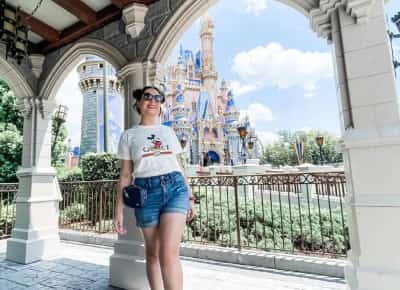 טרגדיה בעולם הקסום: מעריצה מושבעת של דיסני שמה קץ לחייה באתר הנופש בפלורידה