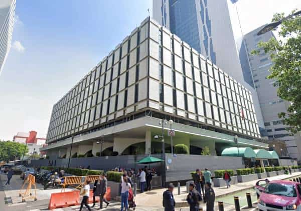 תדהמה במשרד החוץ האמריקאי: אשה עירומה זעקה לעזרה מבניין במקסיקו וחשפה מציאות מחרידה