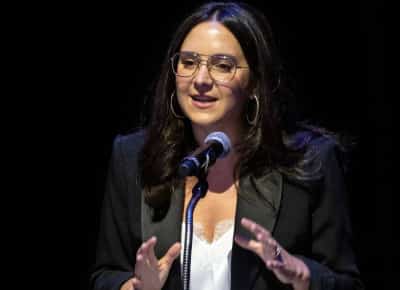 מלוחמת באנטישמיות בקמפוסים לעורכת הראשית של חדשות סי־בי־אס: המינוי ההיסטורי של בארי וייס