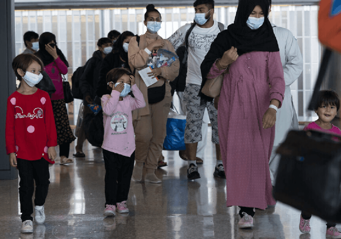 בתי ספר בטקסס מתכוננים לשילוב אלפי פליטים אפגנים בכיתות הלימוד