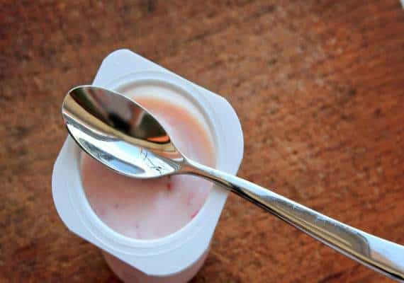 מחקר חדש: צריכה תדירה של יוגורט עשויה לצמצם ב-20% את הסיכוי להתקפי לב, למחלות כלי דם ולשבץ