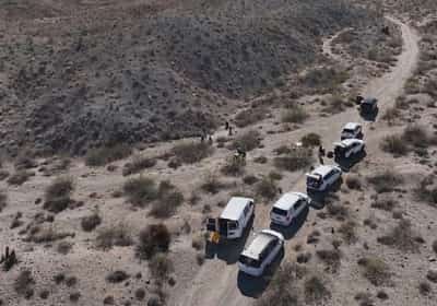 תגלית מצמררת שעה נסיעה מלוס אנג'לס: מאות ערימות של אפר אדם נמצאו פזורות במדבר נבדה