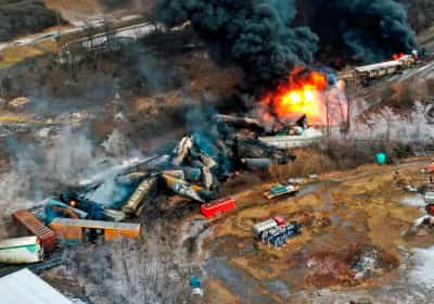 דיווח: ממשל ביידן הסתיר מידע בריאותי חמור לאחר הדליפה הרעילה באיסט פלסטין